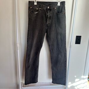 501 Levi black jeans